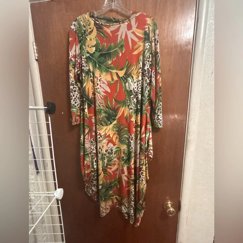 Tropical Print Maxi Dress - Picture 4 of 16